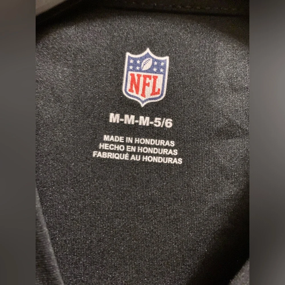 Boys Pittsburgh NFL Steelers football medium 5/6 long sleeve shirt